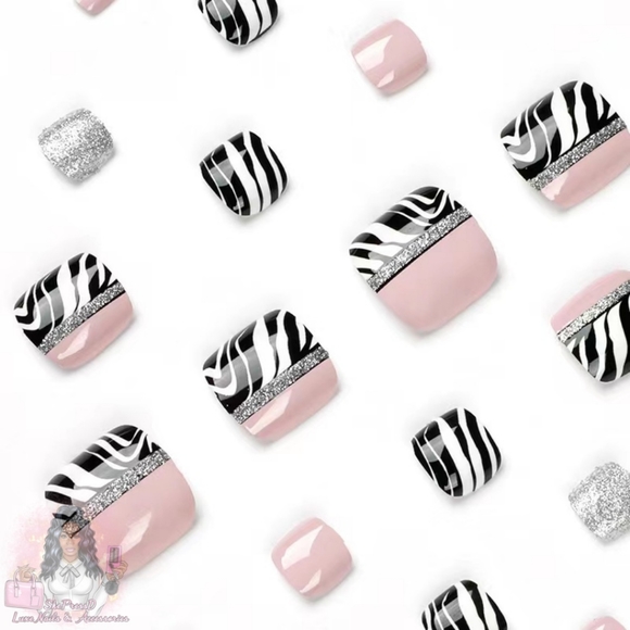 Zebra Style Toenail Set💅🏾 Perfect for everyday wear ❤️. - Picture 2 of 4